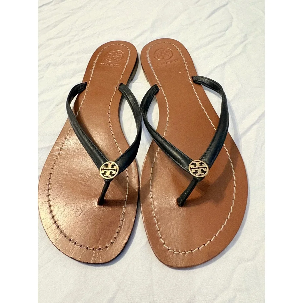 Tory Burch Emmy Black Tan Leather Logo Thong Sandals Flip Flops 10M 55300 - Picture 1 of 6